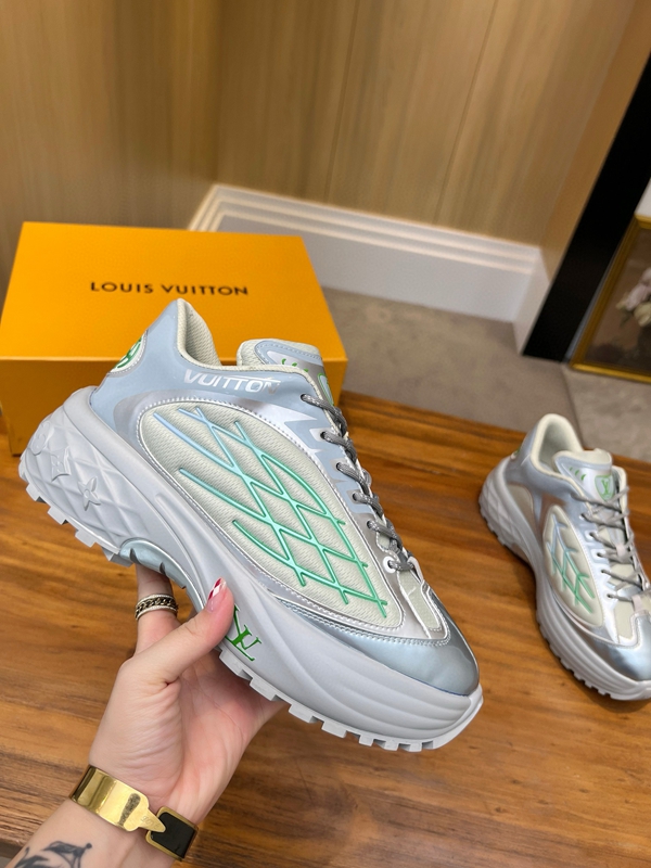 ルイヴィトン靴正面デザイン